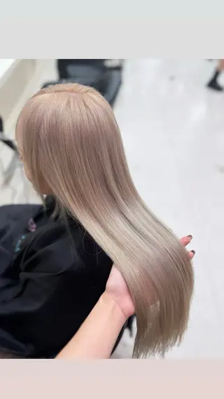 ロング 🎀淡めモテカラー WAKANA🎀のヘアスタイル