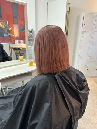 ミディアム 韓国ヘア×ハイトーン AYA💫のヘアスタイル