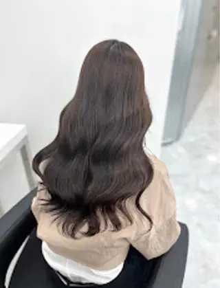 ロング 韓国ヘア/ブリーチ無 しWカラー/オリーブのヘアスタイル