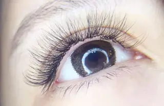 マツエク・マツパ Cute B e au t yのマツエク・マツパデザイン