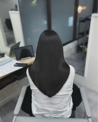 セミロング Aura 髪質改善＆韓国レイヤー所属・あい❤︎ /髪質改善/韓国巻きのヘアスタイル