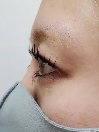 マツエク・マツパ EYE405　新宿店所属・EYE 405 Mikaのマツエク・マツパデザイン