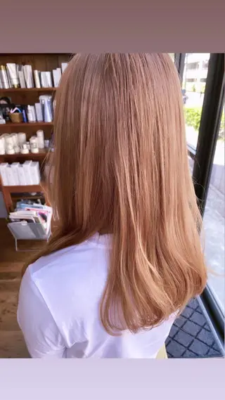 ロング カラー 塩澤 榛奈のヘアスタイル