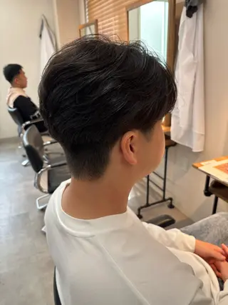 メンズ 保立/フェザーパーマ /メンズカットのヘアスタイル