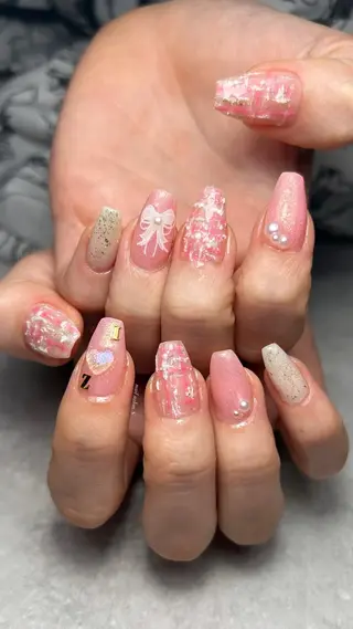 ネイル 関山 志乃のネイルデザイン