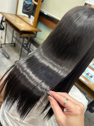 セミロング カラー 髪質改善特化サロン ICONIQ天神店のヘアスタイル
