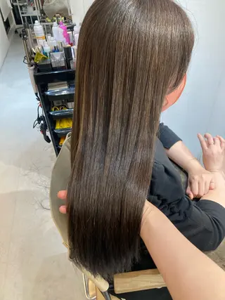 ロング ✨色持ちの良い艶 カラー✨蟹江真世のヘアスタイル