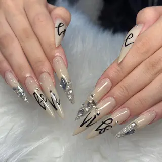 ネイル hami🎀うかん 🎀チップ長さ出しのネイルデザイン