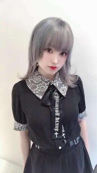 セミロング カラー ハイトーン/ウルフ /小澤凌祐🦕のヘアスタイル