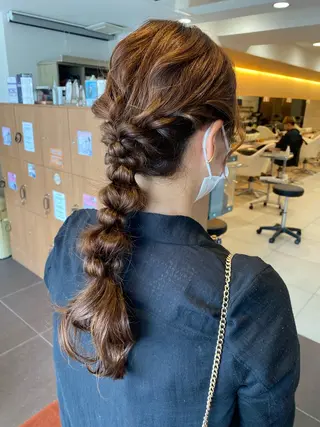 セミロング カラー ヘアアレンジ 透明感カラーブリーチ 🌼シゲモトアヤ🌼のヘアスタイル