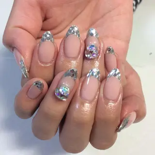 ネイル VIOLUS所属・VIOLUS 関目のネイルデザイン