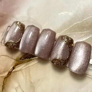 ネイル Legit nail salonのネイルデザイン