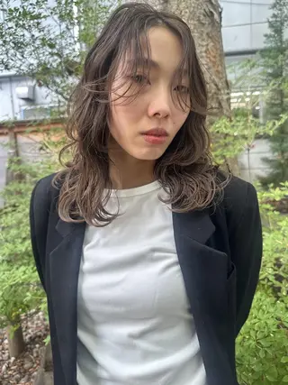 ミディアム 青木未羽/ベージュ /透明感カラー/松本のヘアスタイル