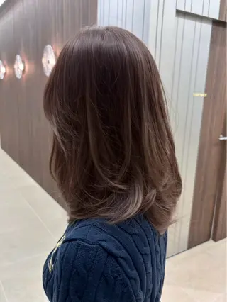 ミディアム PULSE yokohama所属・横浜駅/韓国レイヤー カット/髪質改善のヘアスタイル