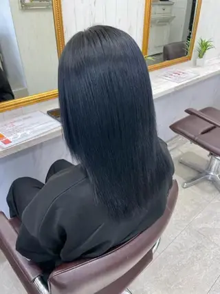 ミディアム カラー D.C mariaのヘアスタイル