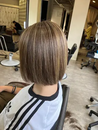 ショート カラー N° emirai 溝の口のヘアスタイル