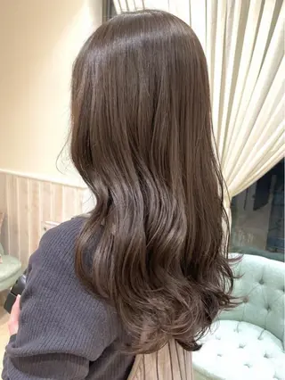 ロング カラー 透け感カラー🌿 小島 りなのヘアスタイル