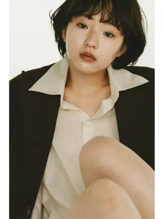 カラー ユン チェウォン NEROのヘアスタイル