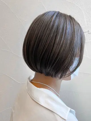 ショート カラー ハイトーン×似合わせ 🌱中川慎之介のヘアスタイル