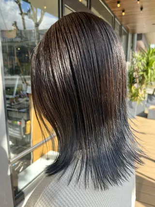 ミディアム 🩵FERIA 桃山台　足立あゆみのヘアスタイル