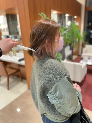 ショート カラー 脱白髪染め白髪ぼかし TERA（寺崎）のヘアスタイル