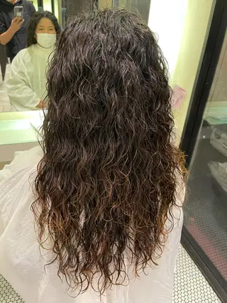 ロング 圧倒的美髪ストレート ツダケイタロウのヘアスタイル