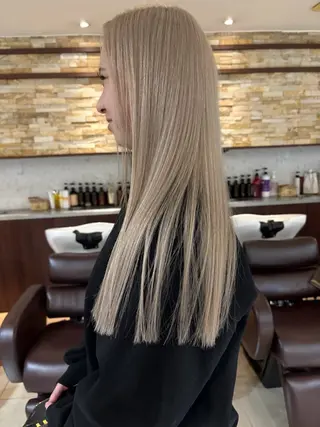 ロング カラー FaB/ Yunaのヘアスタイル