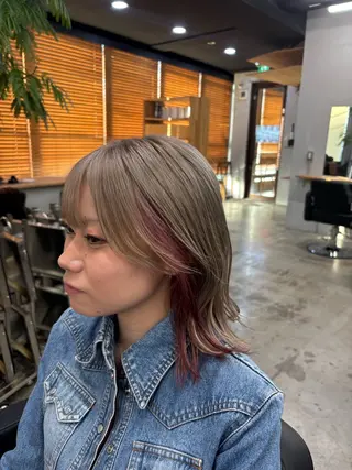 ミディアム カラー mono / Manatoのヘアスタイル