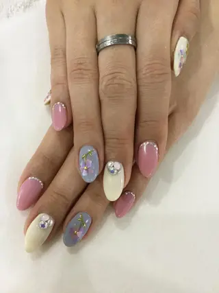 ネイル 💎🐰 saki. m 🐰💎のネイルデザイン