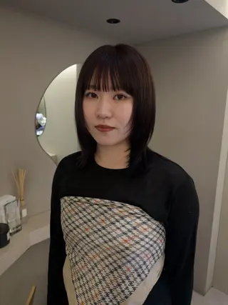 ミディアム yiye   神宮前所属・manami /暖色 /カットモデル募集のヘアスタイル