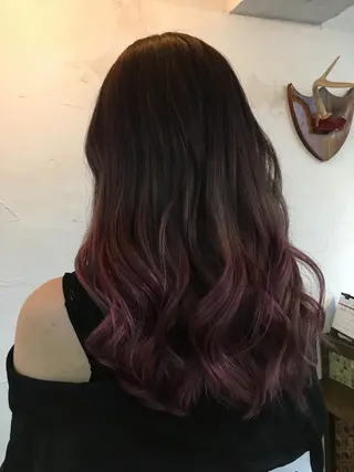 ロング 松田 由紀子のヘアスタイル