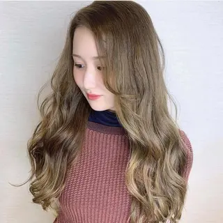 ロング ブリーチなしダブル/ レイヤーカット 小棹のヘアスタイル