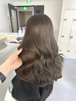 ロング カラー AHNKISM所属・似合わせカット💎 トレンドレイヤーのヘアスタイル