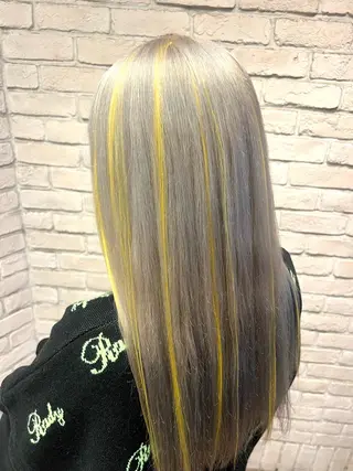 ミディアム しゅり/韓国艶カラー 🩶🫧エクステ🎀のヘアスタイル