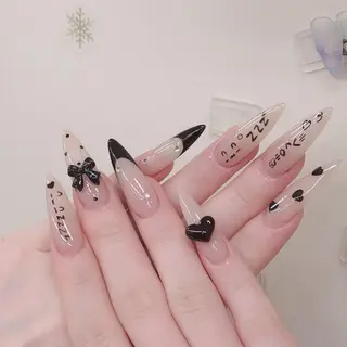 ネイル 定額デザインネイル queenのネイルデザイン