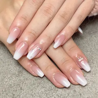 ネイル nailroom DIASOMNIAのネイルデザイン
