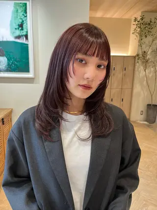 セミロング かのうひなこ🌻 レイヤーカットのヘアスタイル