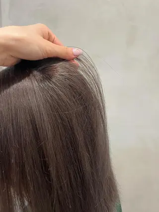 ミディアム カラー パーマ ヘアアレンジ キッズ ネイル マツエク・マツパ アイブロウ Megu/ベージュ/ 透明感カラーのヘアスタイル