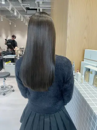 ロング 榎本 亜衣のヘアスタイル