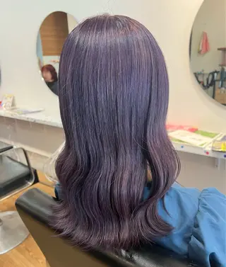 カラー イシイ ハルナ 🤍のヘアスタイル