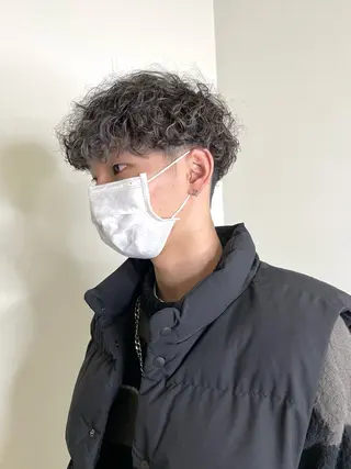 パーマ メンズ 尾崎 弘和のヘアスタイル