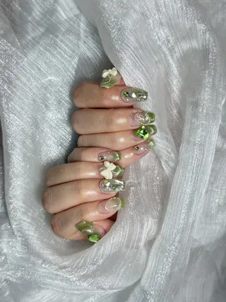 ネイル DEMAIN- 🌹のネイルデザイン