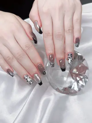 ネイル GO TODAY 横浜Solace店所属・Nail Hiyoriのネイルデザイン