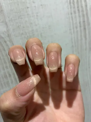 ネイル 13日3980円‼️ マグもデザインも◎のネイルデザイン