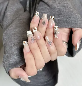 ネイル 🍑 momo_nailのネイルデザイン