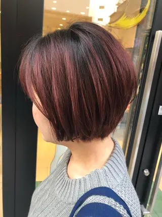 ショート カラー 樋渡 侑希のヘアスタイル