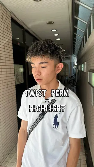 ミディアム カラー パーマ メンズ パーマ職人 渡邊　優雅のヘアスタイル