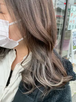 セミロング カラー 隅田 美樹のヘアスタイル