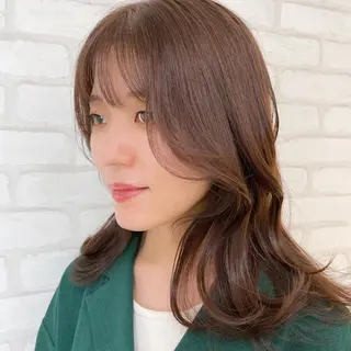 ミディアム カラー abilita AZUSAのヘアスタイル