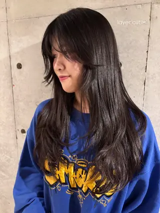 ロング AREND所属・AREND hinanoのヘアスタイル